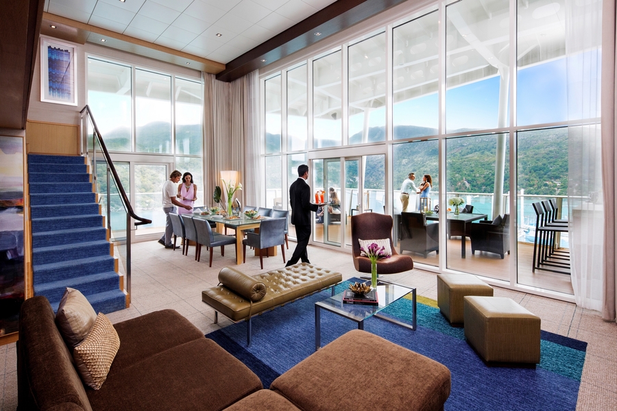 Royal Caribbean International Oasis of the seas accommodation Royal loft.jpg